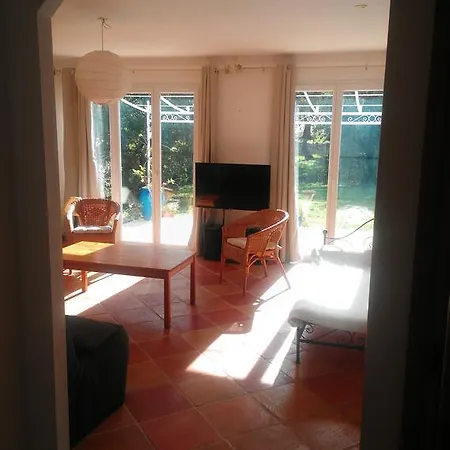 Сasa de vacaciones Entre Nimes Et Arles *