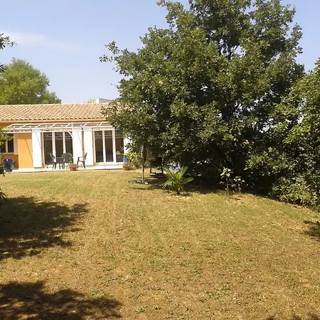 Сasa de vacaciones Entre Nimes Et Arles *