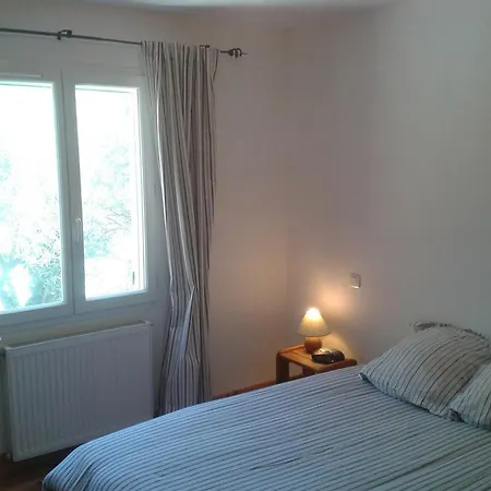 Entre Nimes Et Arles Сasa de vacaciones *