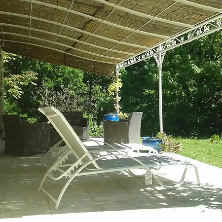 Сasa de vacaciones Entre Nimes Et Arles *