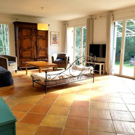 Entre Nimes Et Arles Сasa de vacaciones Bellegarde (Gard)