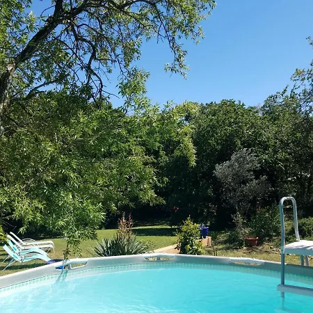 Entre Nimes Et Arles Сasa de vacaciones Bellegarde (Gard)